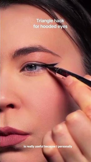 Triangle hack for hooded eyes tutorial#makeuptutorial#song #hack #shorts #trending#short #viralvideo