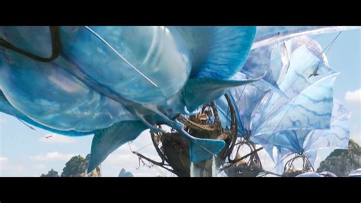 【注目の映画新作：アバター：ファイヤー・アンド・アッシュ】12月19日より中日米同時公開のジェームズ・キャメロン監督の「アバター」シリーズ待望の第3弾『アバター：ファイヤー・アンド・アッシュ（中国題：阿凡達：火与燼）』。本作では、主人公であるジェイク・サリーとその家族が、同じパンドラの先住民族ナヴィでありながら敵対することになってしまった「アッシュ族」に立ち向かう様子が描かれています。オスカー女優のケイト・ウィンスレットが『タイタニック』以来、約25年ぶりにジェームズ・キャメロン監督の作品に出演。 中国本土公開日：2025年12月19日 監督：＃ジェームズ・キャメロン 主演：＃サム・ワーシントン、＃ゾーイ・サルダナ、＃シガニー・ウィーバー、スティーヴン・ラング、ジョヴァンニ・リビシ、ウーナ・チャップリン、＃ケイト・ウィンスレット 吹替キャスト：鄧超（デン・チャオ）孫儷（スン・リー）黄軒（ホァン・シュエン）＃章子怡（＃チャン・ツィイー） ＃中国映画 ＃洋画 #日本映画 #予告編 #アバター #ファイヤー・アンド・アッシュ #ジェームズ・キャメロン #ポスター | Cgtn日本語