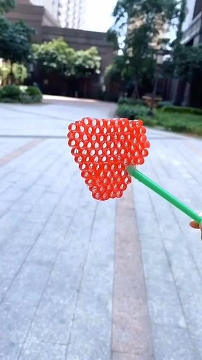 Don't throw away the straws after drinking, make your own bubbles, it's more fun than buying them!#fyp #origami #fypage