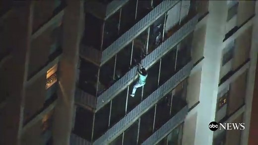 Man seen scaling down 19 floors to avoid fire