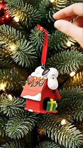 I’m obsessed with this Snoopy Christmas Tree Decor | Autumn Blessings