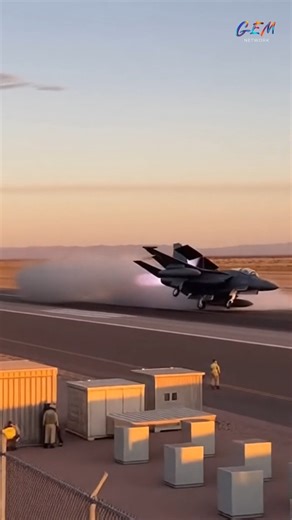 Dramatic Landing: F-4 Phantom II Lost Control on the Runway #F4PhantomII #LandingIncident #RunwayEmergency #JetAircraft #AviationFootage | Austin Barlowe