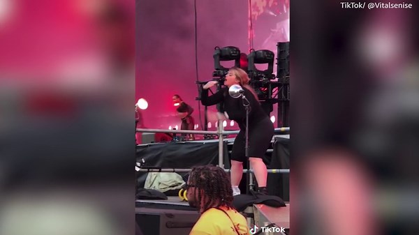 Sign language interpreter preforms WAP