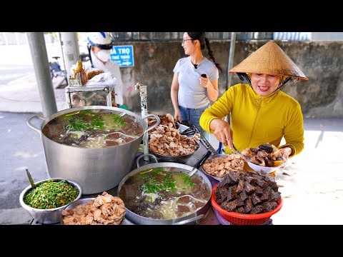 Phát mê nồi bánh canh vịt bột xắt ngon rẻ, khách đông chị gái múc bán mỏi tay không kịp