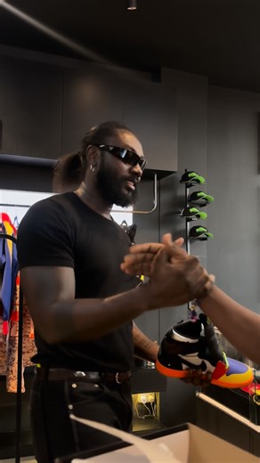 PAPPY KOJO on Instagram: "i was excited to pull up for my fty aj1s thank you very much @freetheyouth_ghana. ❤️ TEMA TO THE WHOLE WIADZE"