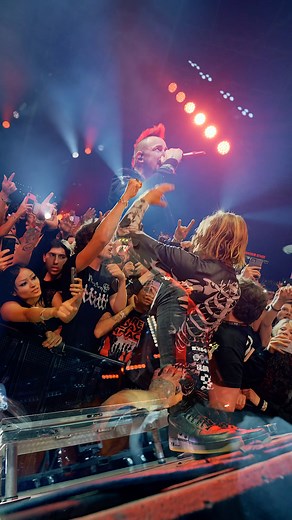 🔥 Three Days Grace is bringing the heat to Darien Lake Amphitheater on September 17! Don’t miss your chance to scream every word and feel the energy live — it’s going to be one for the books. 🎤💥 Grab your tickets now before they’re gone! https://bit.ly/40KTYZo | Live Nation Concerts at Darien Lake Amphitheater