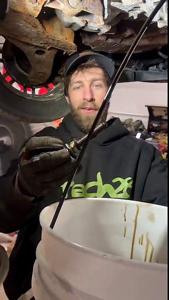 Mechanics of 9gag I summon thee. Is this a prank or desperation? - Video