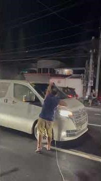 Lalaki, tinulungan ang mga motoristang apektado ng pag-alboroto ng Mayon! | Good News