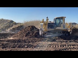 Komatsu D275AX Bulldozer Pushing Topsoil
