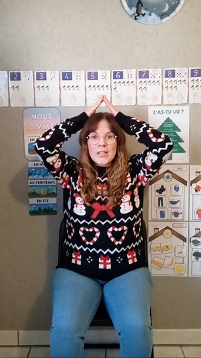 COMPTINE - L'AS-TU VU ? 🎅 Voici une deuxième comptine sur le thème de Noël : « L'as-tu vu ? », une comptine qui plaît beaucoup aux petits et grands enfants 😍 Comme d'habitude, vous pouvez retrouver les paroles à imprimer sur mon site (lien en bio 🔗), dans mon article sur Noël au cycle 1 🎄 Pour retrouver toutes les comptines dont j'ai publié les paroles et les vidéos, classées par thème / période de l'année, rdv dans l'onglet « COMPTINES » 🎶 Et vous, quelle est votre comptine de Noël préféré