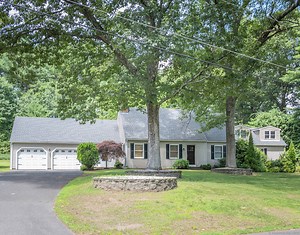 3 Olde Salem Dr, Somers, CT 06071 - MLS 24110448 - Coldwell Banker