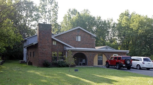 223 Sharon Dr, Pigeon Forge, TN 37863 - Retail for Sale | LoopNet