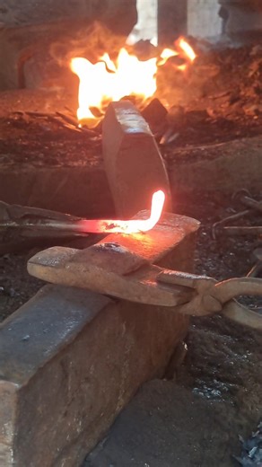 Making nails by heating iron in fire | Blacksmith work