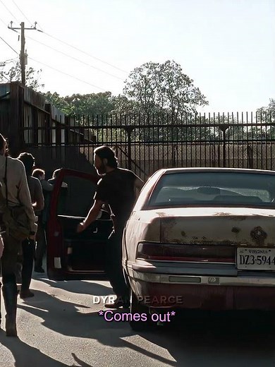 Rick’s First vs Last Day in Alexandria 😱| The Walking Dead S8.E9 | #shorts