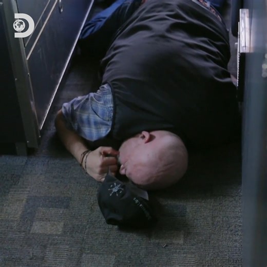 Captain Keith suffers a STROKE on board the Wizard...😱🌊 #DeadliestCatch | Discovery Channel UK