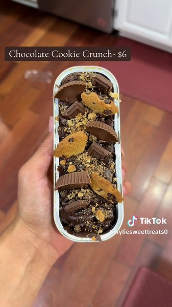 Thank you to everyone for supporting me! Because of you i am starting to grow my small business! #smallbusiness #support #foryoupageofficiall #fyp #for #desserts #cake #sweettreats #highschool #athlete #viral #athome #Mini #peanutbutter #oreo #eat #