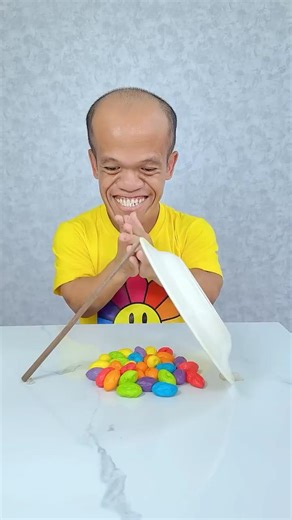 Give me my Candy 🍬🪚🔫🧻