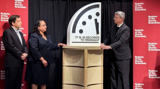 Nuclear powers and AI risks drive Doomsday Clock update