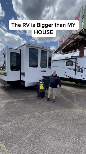 Cedar Creek Cottage: The Ultimate Huge Destination Trailer