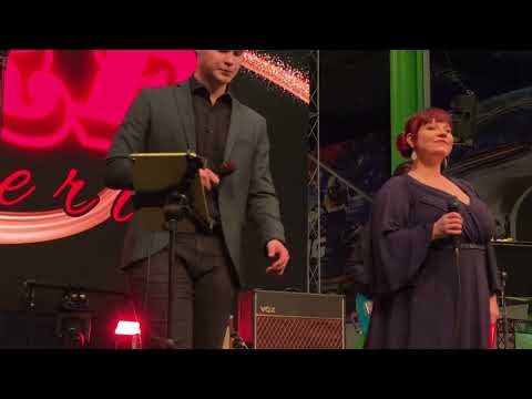 Hanna Hirvonen ja Veeti Tikkanen & Dore