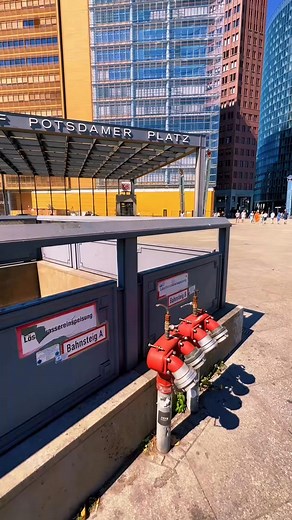 This cache in Berlin, Germany took me over 30 minutes to find! I almost gave up multiple times, but looked at the Cache Activity for some extra hints and pictures. Have you tried looking at the activity page of a cache for hints? #Geocache #Geocaching #Hints #Geocacher #Cache #Geocaches #Caches #Berlin #Germany #German #MicroCache #Part1 #CacheMeOutside #CacheMeIfYouCan | Linda Hawkyard