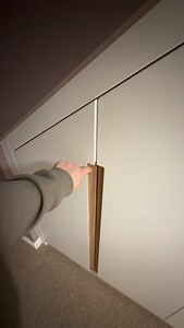 Angled wardrobe walkthrough 🤩 Fitted angled wardrobe with oak handless doors Sprayed in white with @finsauk cambrian oak internals, @ultraleds.co.uk neon flex led lighting We only use the best hinges and runners from @blum_uk @ldl_online in all our fitted furniture We also tried out the double bevel cut on the angled doors which we saw from @the_workshop_and_co 👍 #lymm #fittedfurniture #wardrobe #bedroom #joinery | Lymm Fitted Furniture