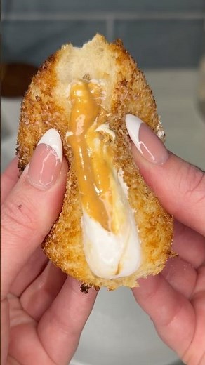 viral peanut butter and fluff sandwich recipe 🥜 #recipe #dessert #shorts #easydessert #bread #food