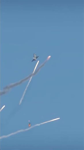 Pantsir vs Fighter #military #iran #fighter