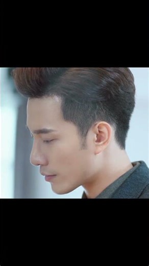 The domineering CEO and alien girlfriend are kissing on the sink #chinesedrama #甜宠#徐志贤#shorts