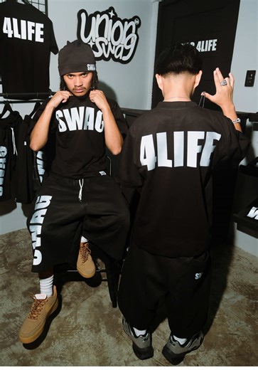 OK TAKE A LOOK TO MY SWAGG HA!🫵🏻 #UnionSwag #Swag #reflective #4life #Overall