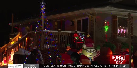 Davenport holiday house draws attention for inflatables