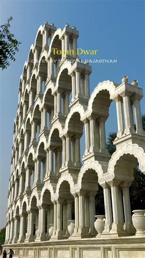 Jaipur Toran Dwar – The Grand Welcome Gate of Jaipur 👑 | Rajasthan Heritage