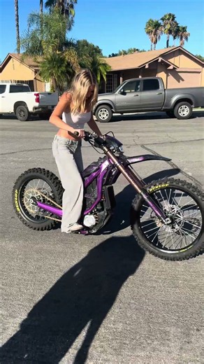 I bet you've never seen a bike like this😱 #surron #ebike #fyp #viral #funny