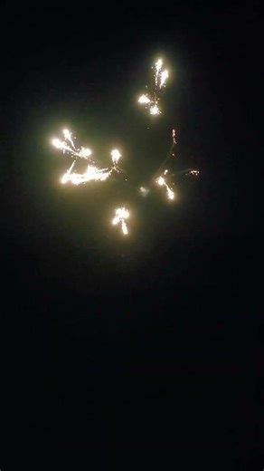 75mm (3") Crackling Crossette