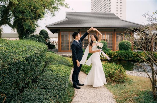 Photographer/Intimate Wedding / Solemnisation Photo + Video | Natural, Candid & Cinematic Coverage