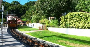 Visit the mountain “la Rhune” in the Basque Country in its typical little train which allows you to see the Bay of Saint-Jean-de-Luz