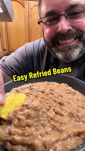 Easy Refried Beans ~ Creamy restaurant style refried beans that are ready to enjoy in 10 minutes #homemade #mexicanfood #easyrecipe #refriedbeans #cooking