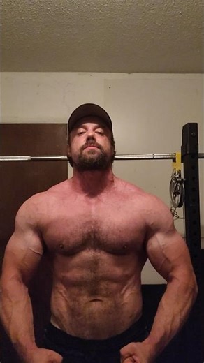 pump check pec flex #bodybuilding #chest #motivation