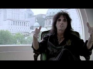 Metal Evolution - Episode 9 - Alice Cooper