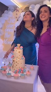 Glimpses of Sanaya in a video DD shared #SanayaIrani #SanayaIrani𓃵 | Sanaya Irani International Fans