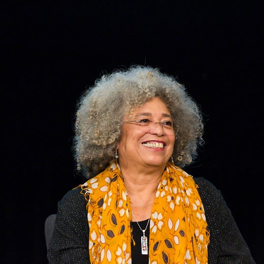 75 Angela Davis Quotes on Life, Equality and Justice