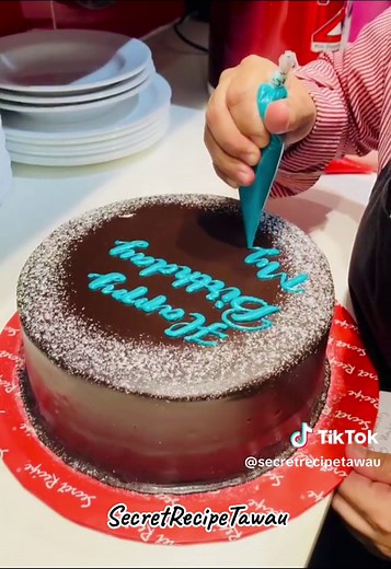 Discover Secret Recipe Cakes by June Gapar in Tawau