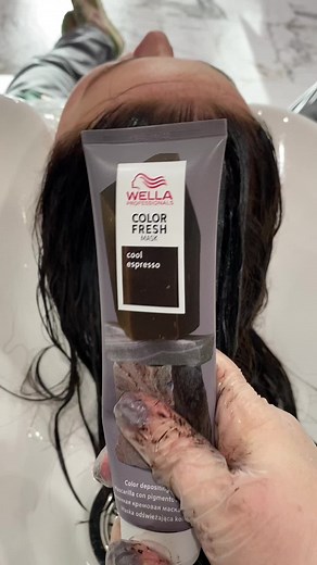 Revive Your Hair Color in 20 Minutes with Wella Fresh Mask