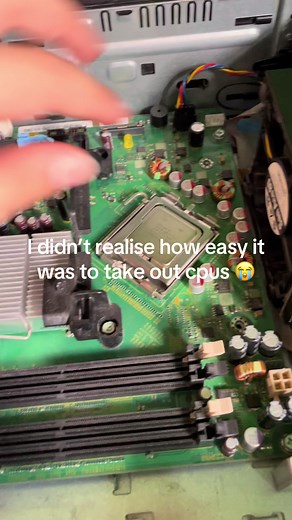 Removing a CPU from a Pin Socket Made Easy