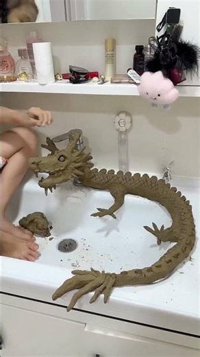 My daughter said this is the real faucet.
