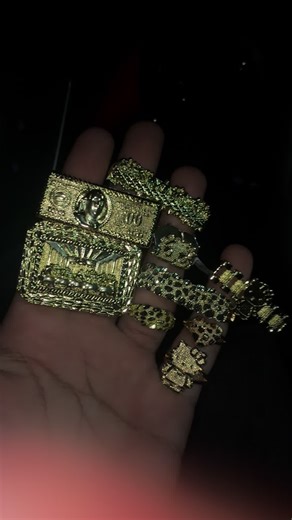 Discover the Hottest Trends in Hip Hop Jewelry