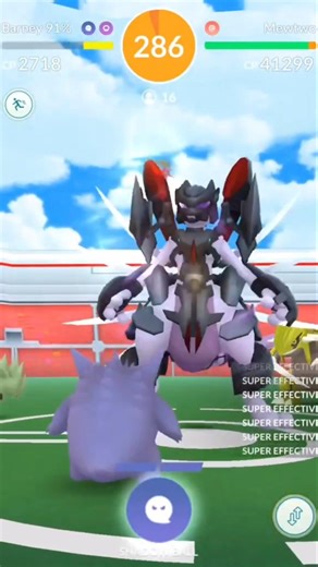 Armoured Mewtwo Raid in #pokémongo #garchomp
