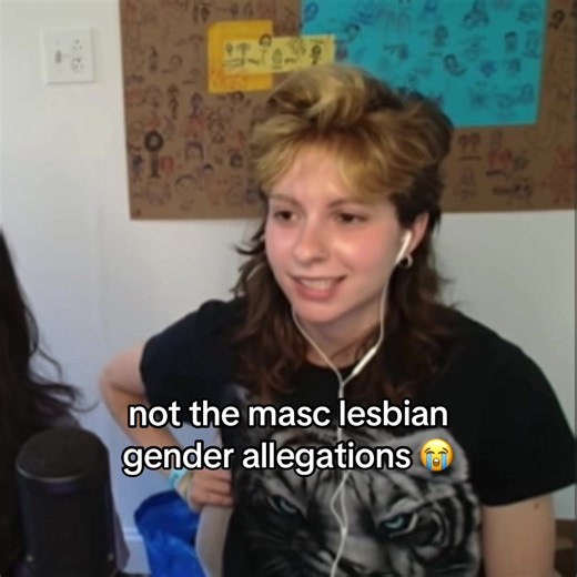 i’m CRYING💀 the way izzy said ladies @Izzy and Emma @izzy @Emma Fuente #izzyandemma #turtlewithhat #masclesbian🌈 #wlwcouple #youtube