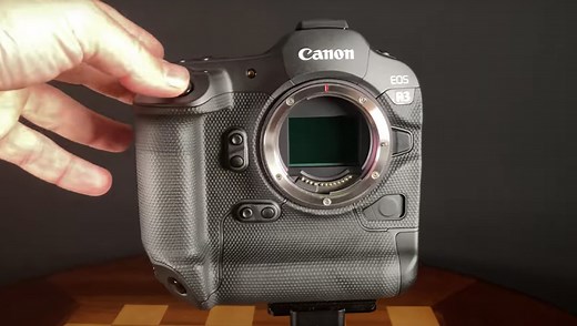 A Comprehensive Review of the Canon EOS R3 Mirrorless Camera