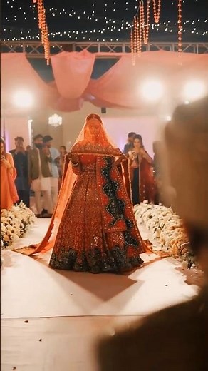 Grand Indian Bride Entry 💃 | Dulhan Entry Wedding | Bridal Lehenga #bridalentry #dulhanentry #short